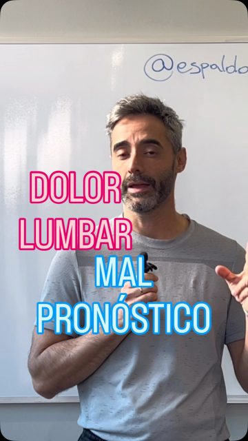 Te ha pasado alguna vez que te vas a la montaña, a la playa o hacer algo divertido y de pronto descubres que no te ha dolido mientras hacías esa actividad??
En ese momento, no estabas pensando en la posibilidad de empeorar o de hacerte daño. Simplemente estaba disfrutando del momento.
Cuando entramos en una red de pensamiento recurrentes relacionados con :
- Este ejercicio me va a provocar dolor más tarde
- verás como mañana me duele
- Yo no puedo hacer esos movimientos porque me van mal
- Seguro que, aunque hoy no, ya mismo me duele otra vez, porque siempre pasa.
estos pensamientos recurrentes van a tener un efecto directo en :
- Menos movimiento por miedo a hacerte daño
- Bajo estado de ánimo porque hay cosas que al parecer ya no puedes hacer sin que aparezca el dolor
- Poca confianza en recuperarte
- Aceptación de que el dolor forma parte de ti y te toca acostumbrarte
Sal de ahí, amigo. Sal de ahí amiga.
si no sabes cómo, escríbeme en comentarios o por mensaje directo, que te daré una información valiosa para que empieces a reducir tu miedo y empieces a dejar de fragilizarte.